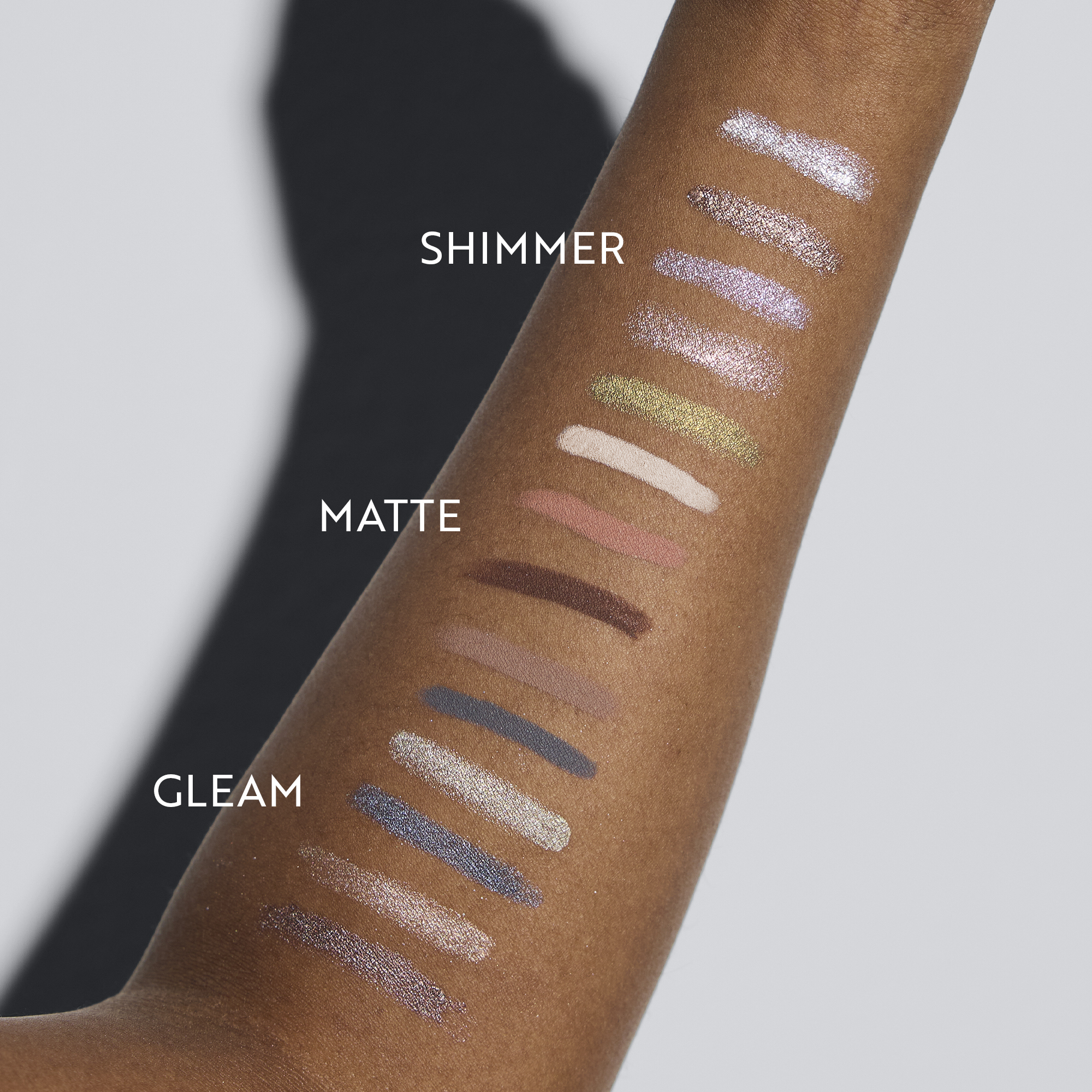 The Shimmer Eyeshadow Stick - Image 6
