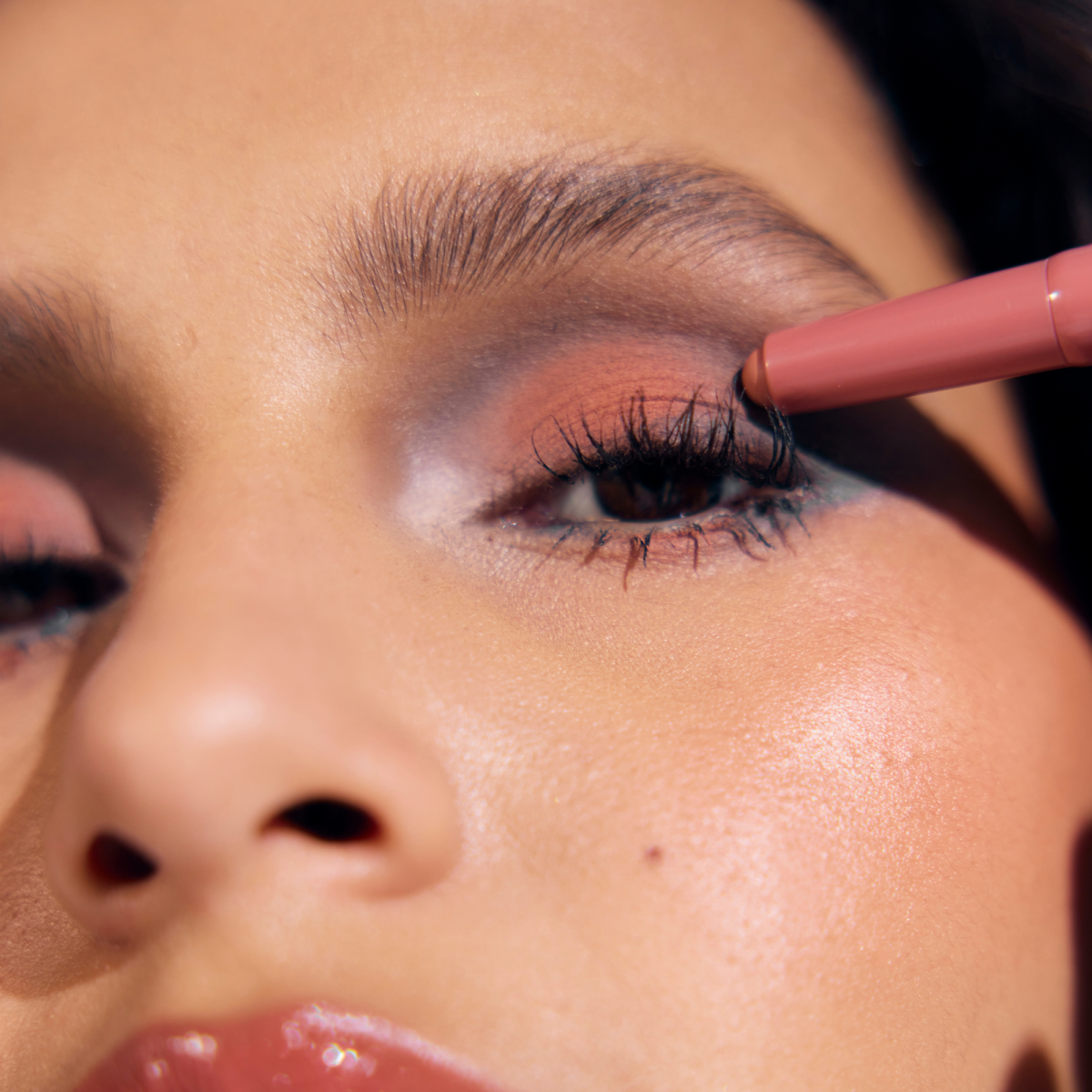 The Matte Eyeshadow Stick - Image 4